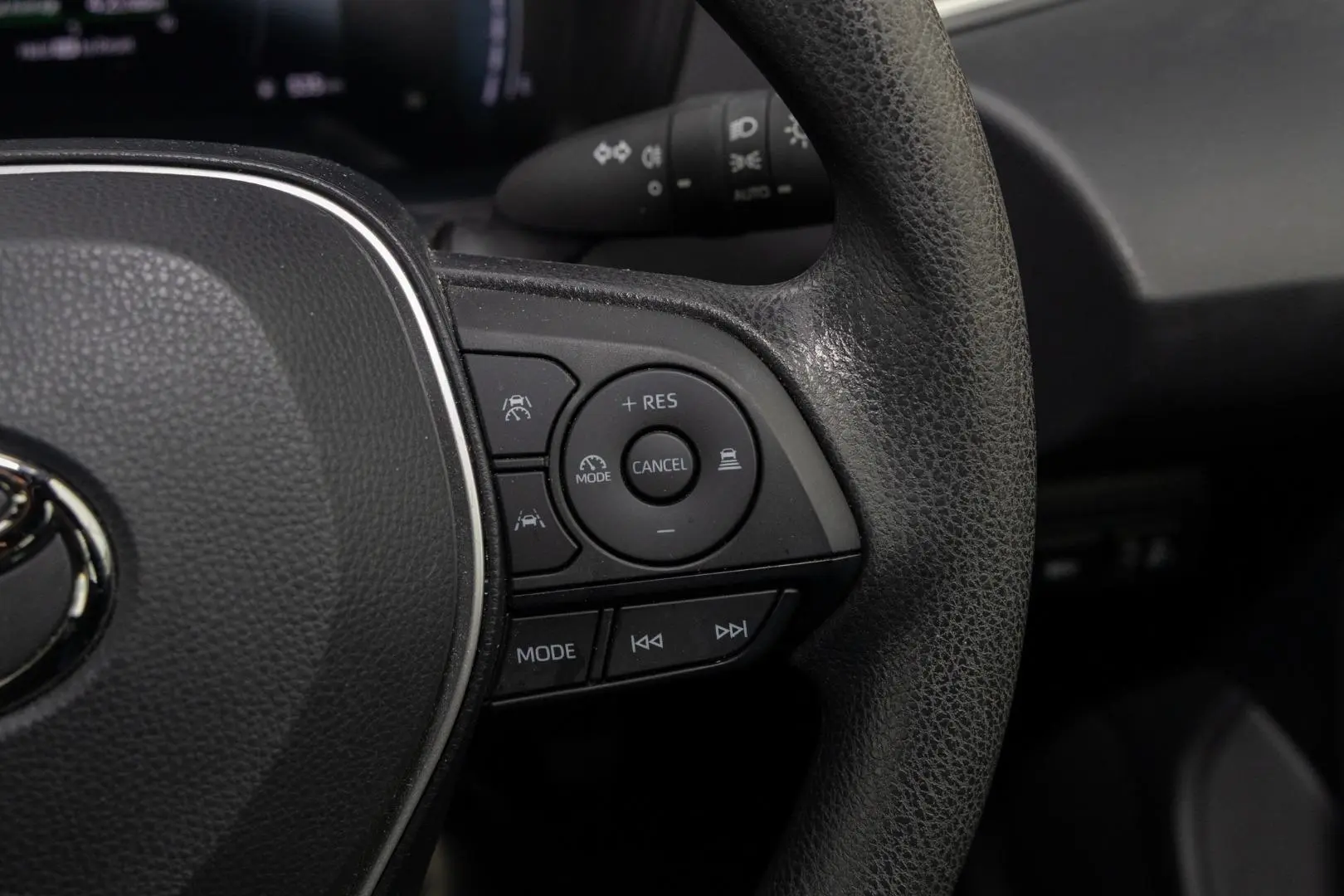 2025 Toyota Corolla Gallery Image 12