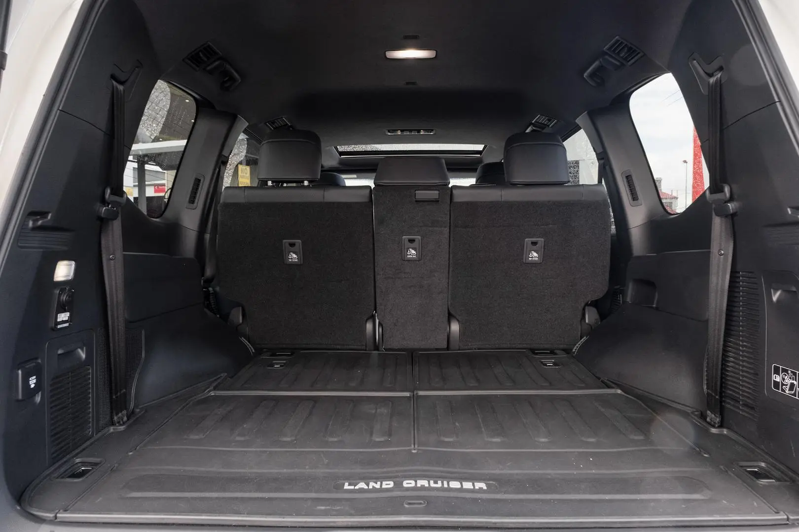 2023 Toyota Landcruiser Gallery Image 18