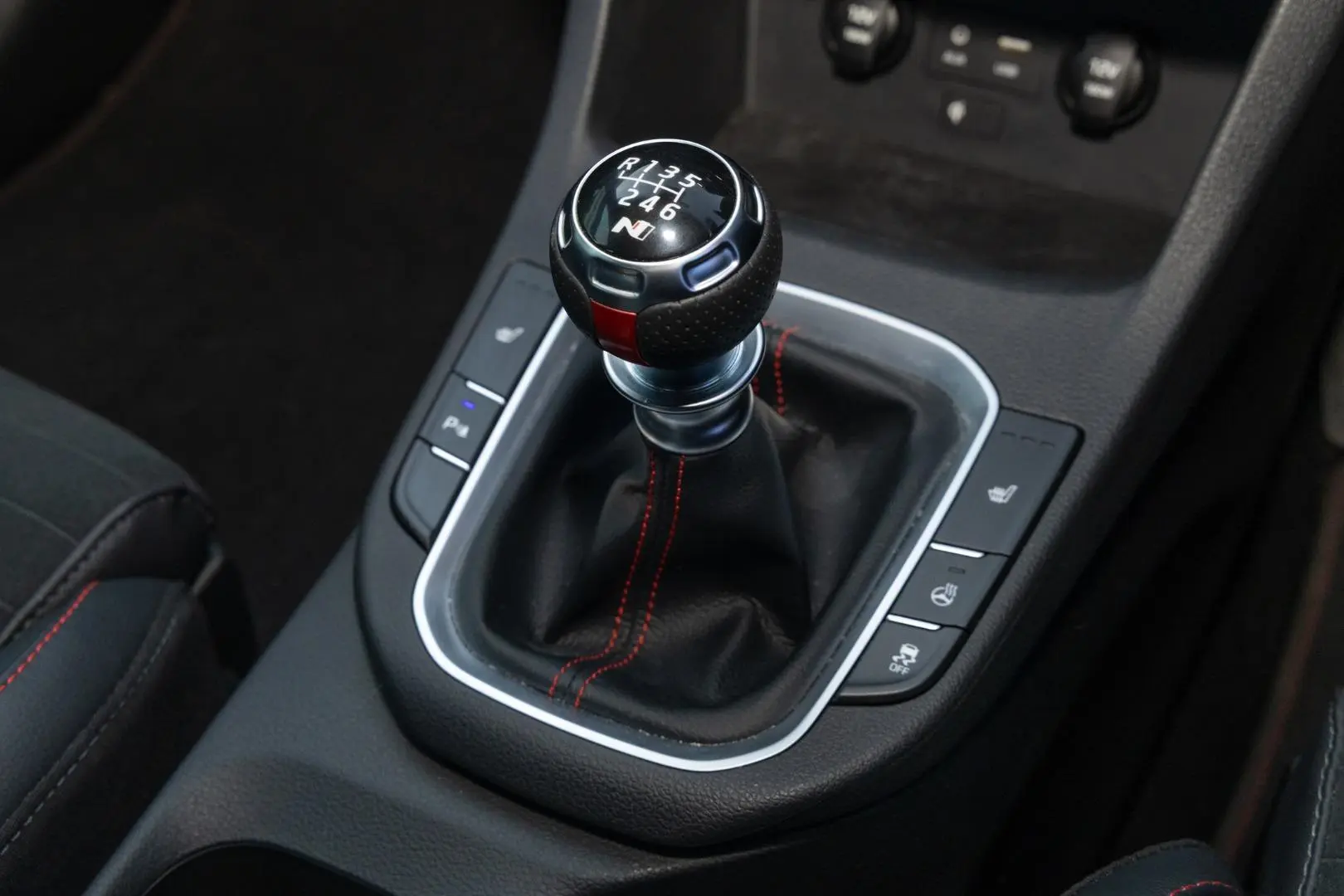 2021 Hyundai i30 Gallery Image 17