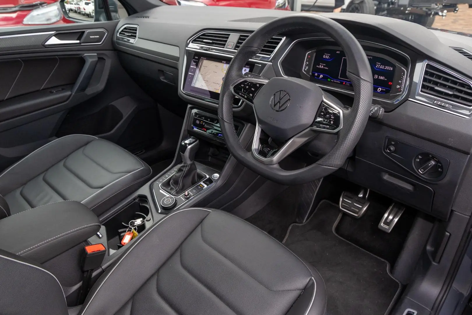 2024 Volkswagen Tiguan Gallery Image 7