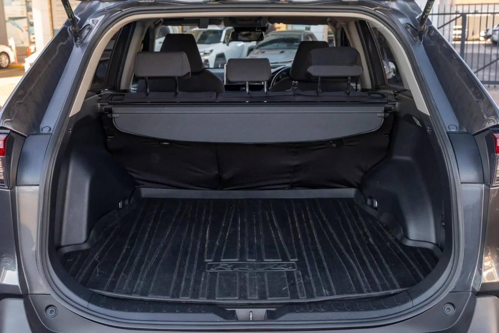 2020 Toyota RAV4 Gallery Image 18