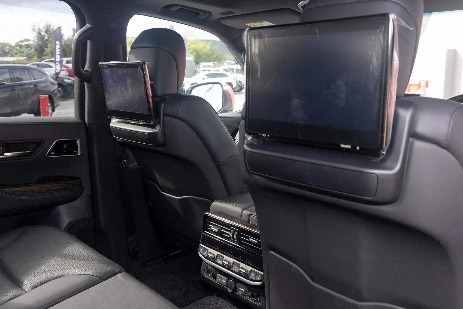 2024 Toyota Landcruiser Gallery Image 10