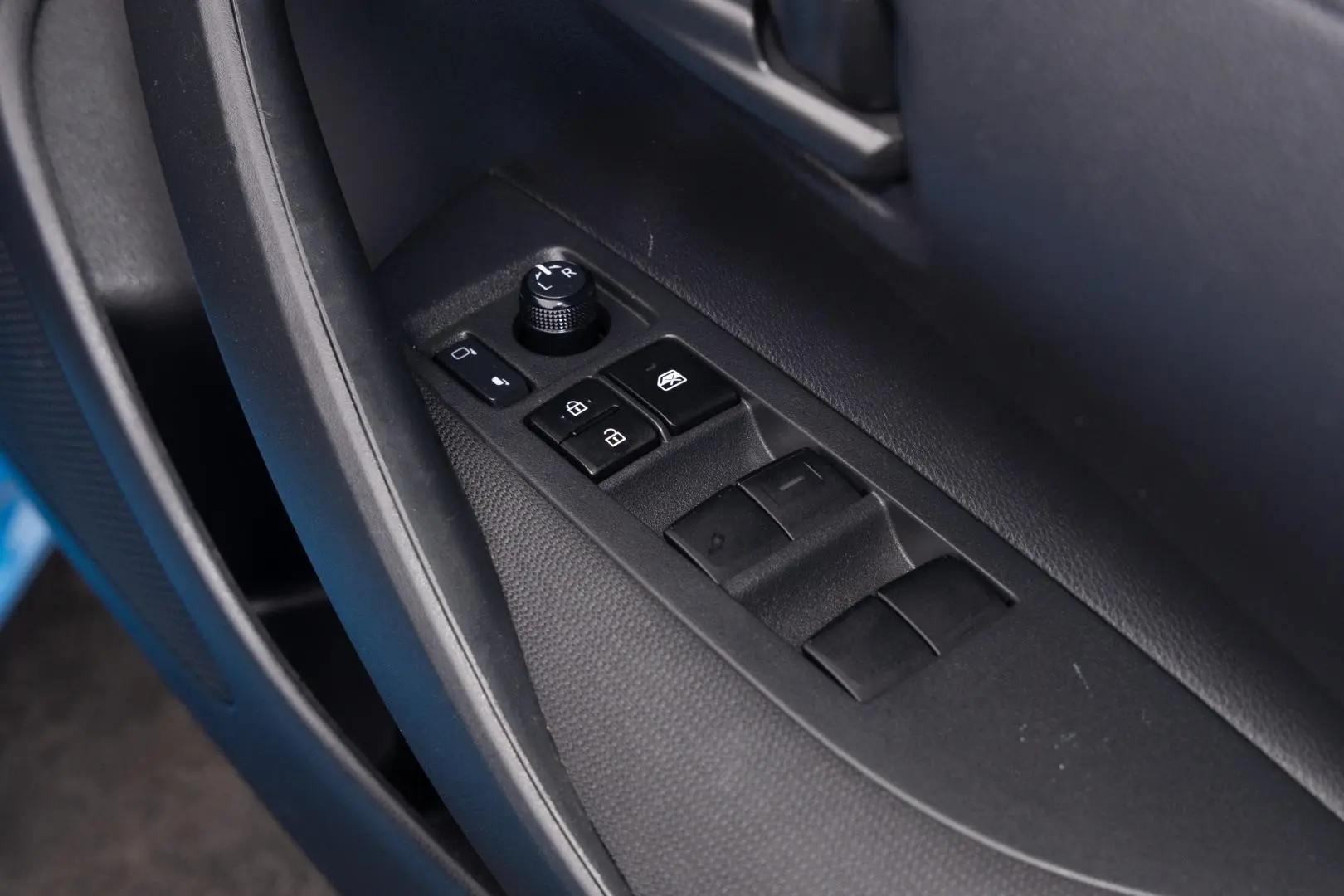 2020 Toyota Corolla Gallery Image 18