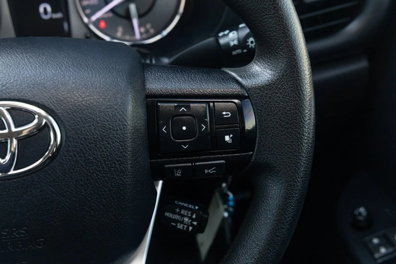 2022 Toyota Hilux Gallery Image 12