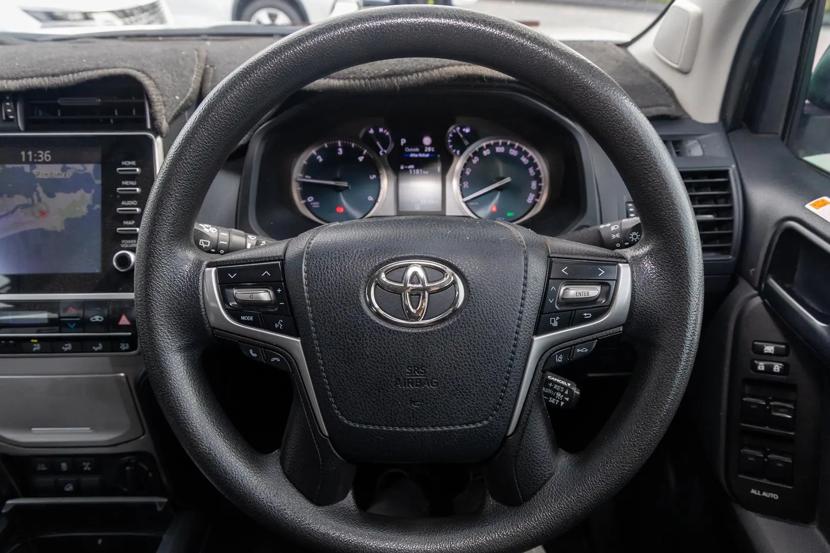 2022 Toyota Landcruiser Prado Gallery Image 11