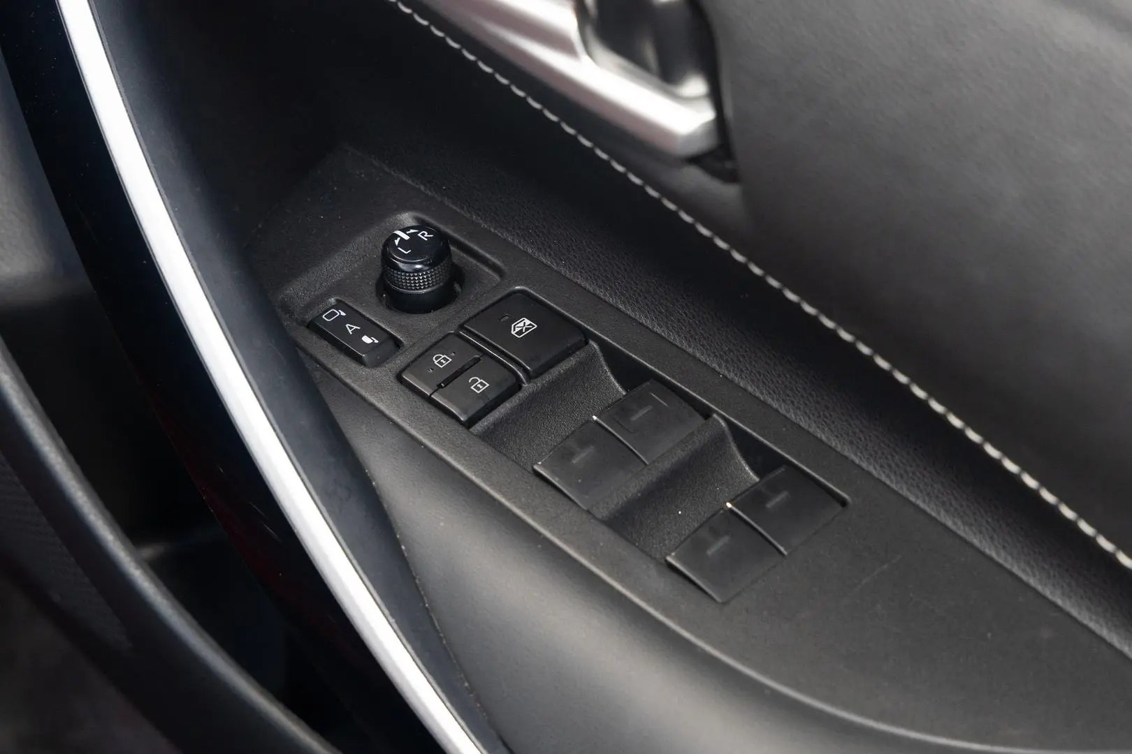 2023 Toyota Corolla Gallery Image 18