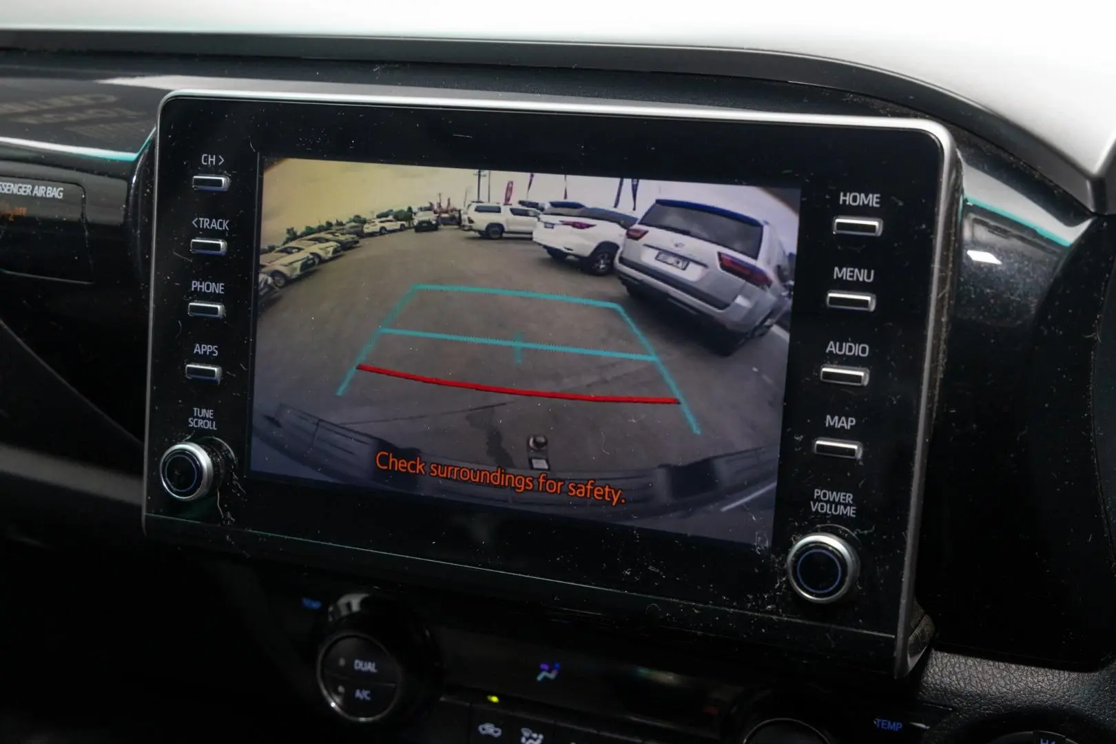 2021 Toyota Hilux Gallery Image 15