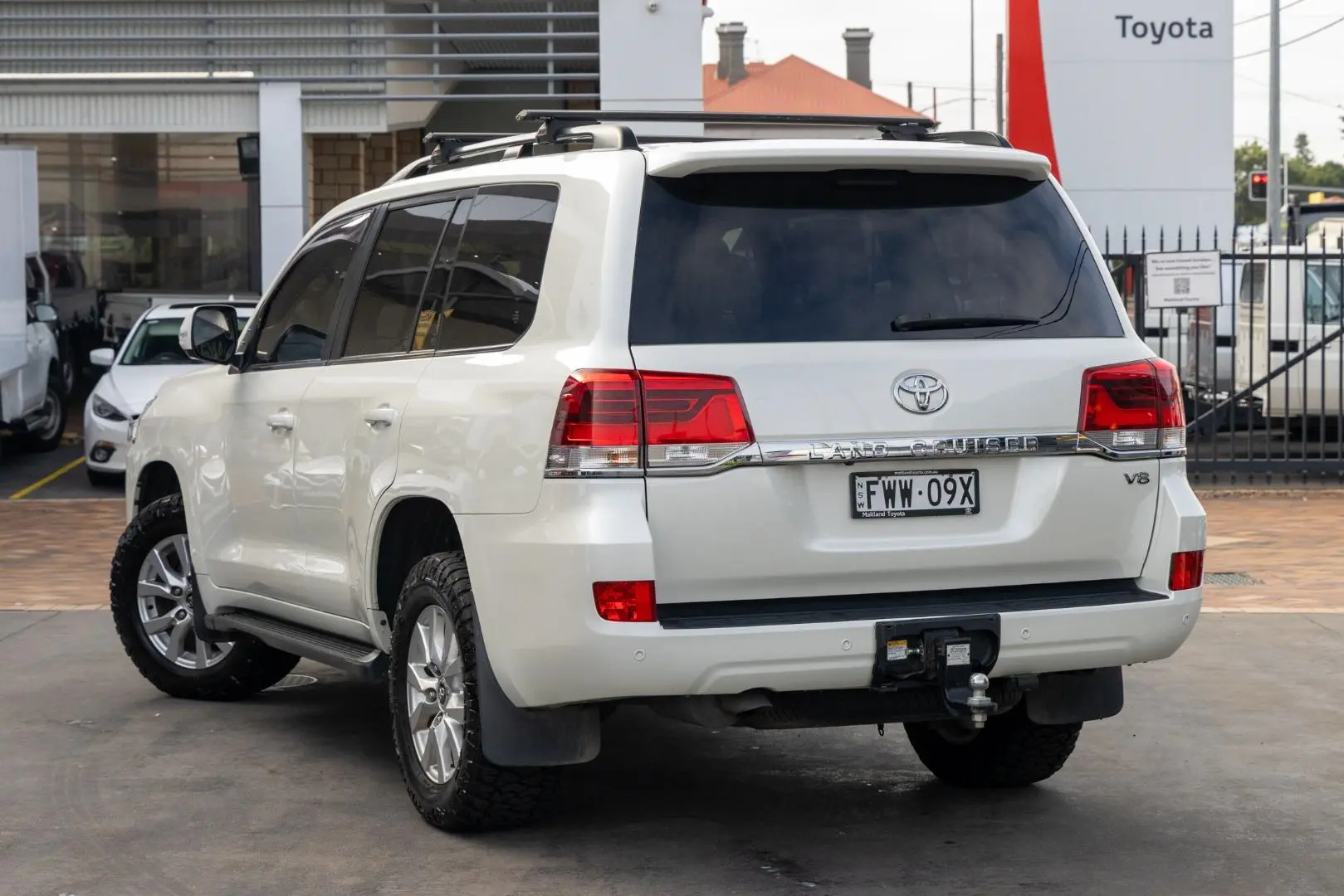 2019 Toyota Landcruiser Gallery Image 2