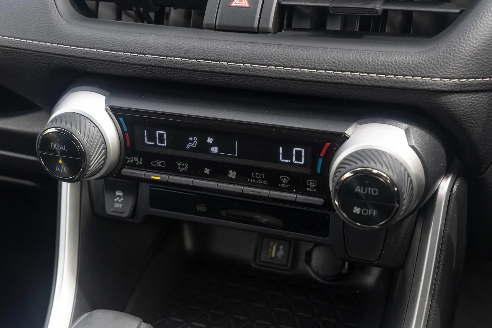 2025 Toyota RAV4 Gallery Image 15