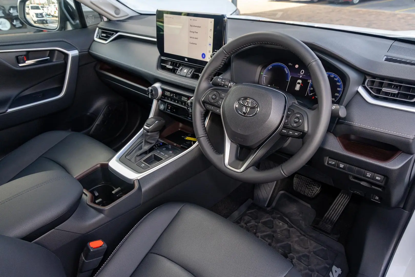 2025 Toyota RAV4 Gallery Image 7