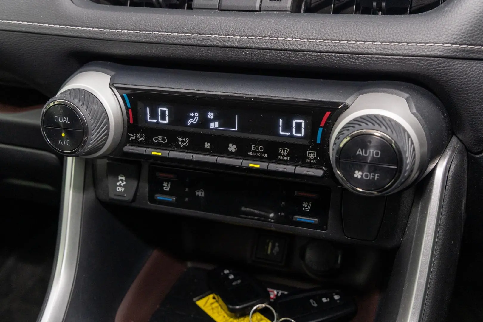 2024 Toyota RAV4 Gallery Image 16