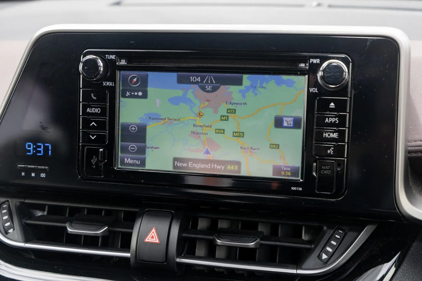 2018 Toyota C-HR Gallery Image 14