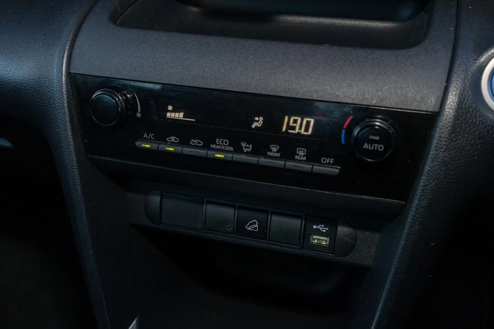 2022 Toyota Yaris Cross Gallery Image 16