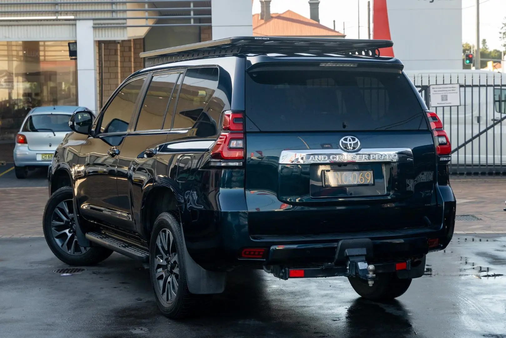 2021 Toyota Landcruiser Prado Gallery Image 2