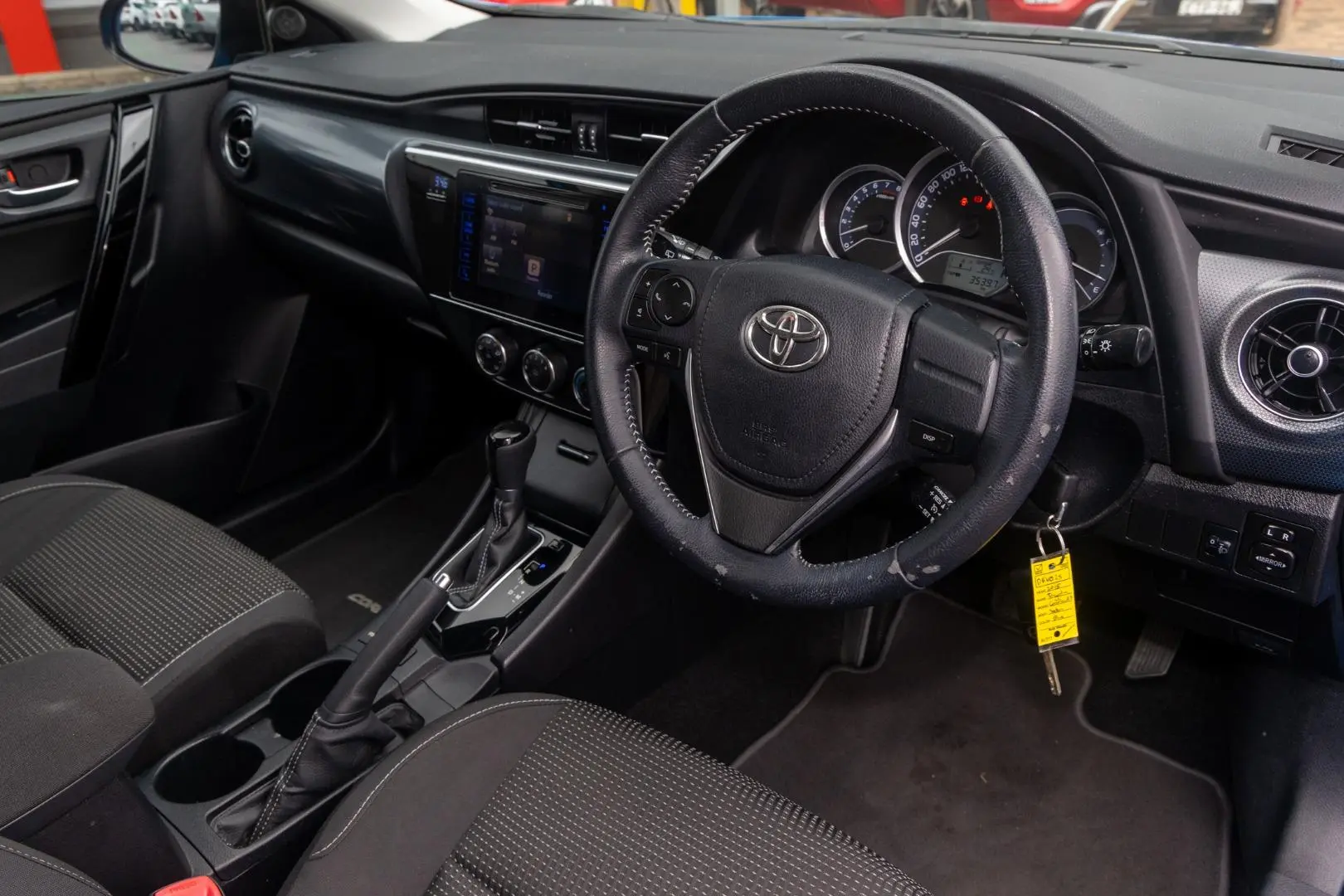 2016 Toyota Corolla Gallery Image 7