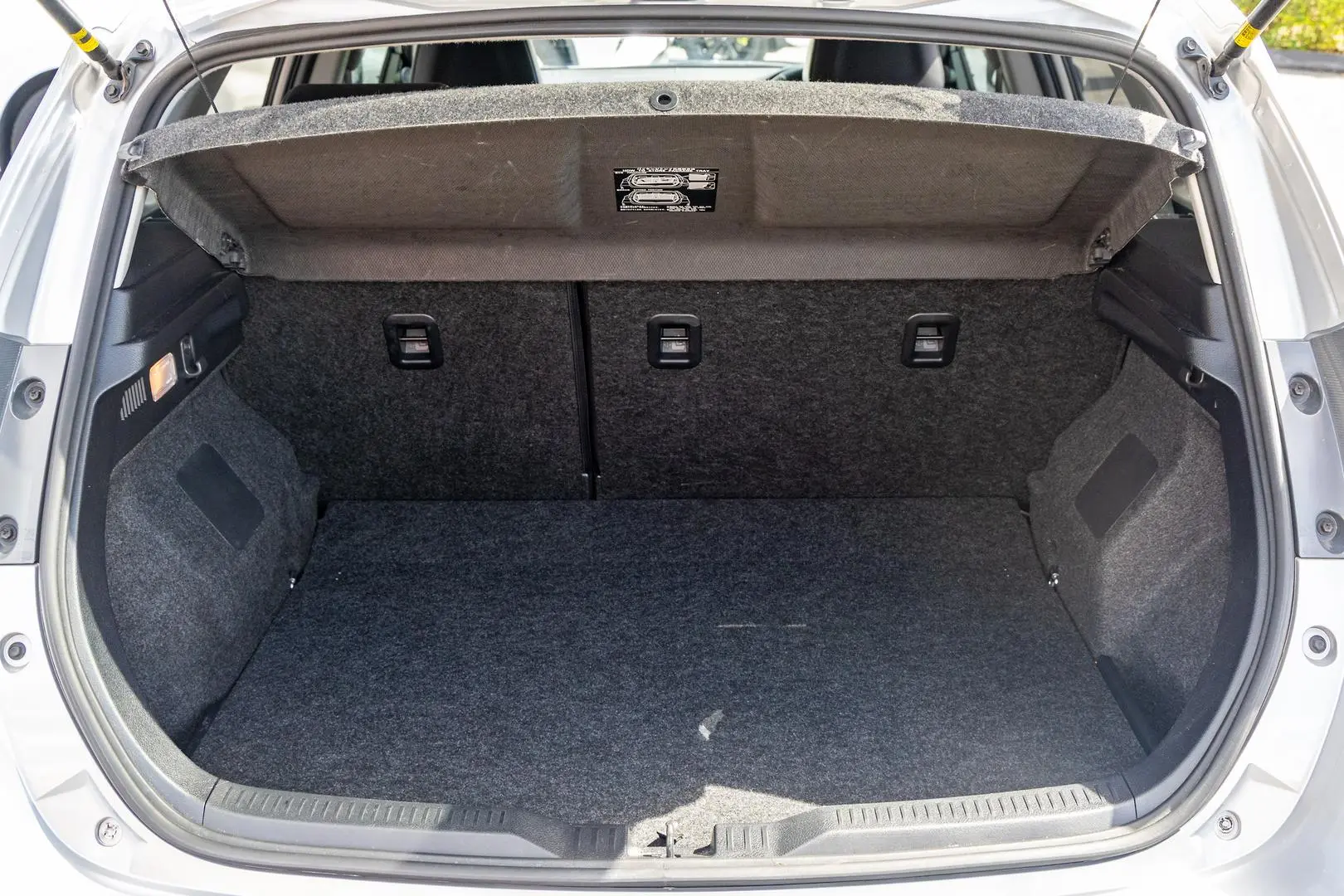 2017 Toyota Corolla Gallery Image 19