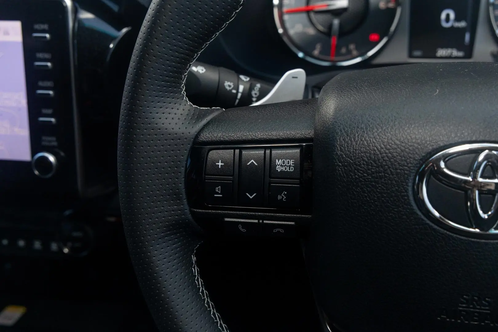2024 Toyota Hilux Gallery Image 11