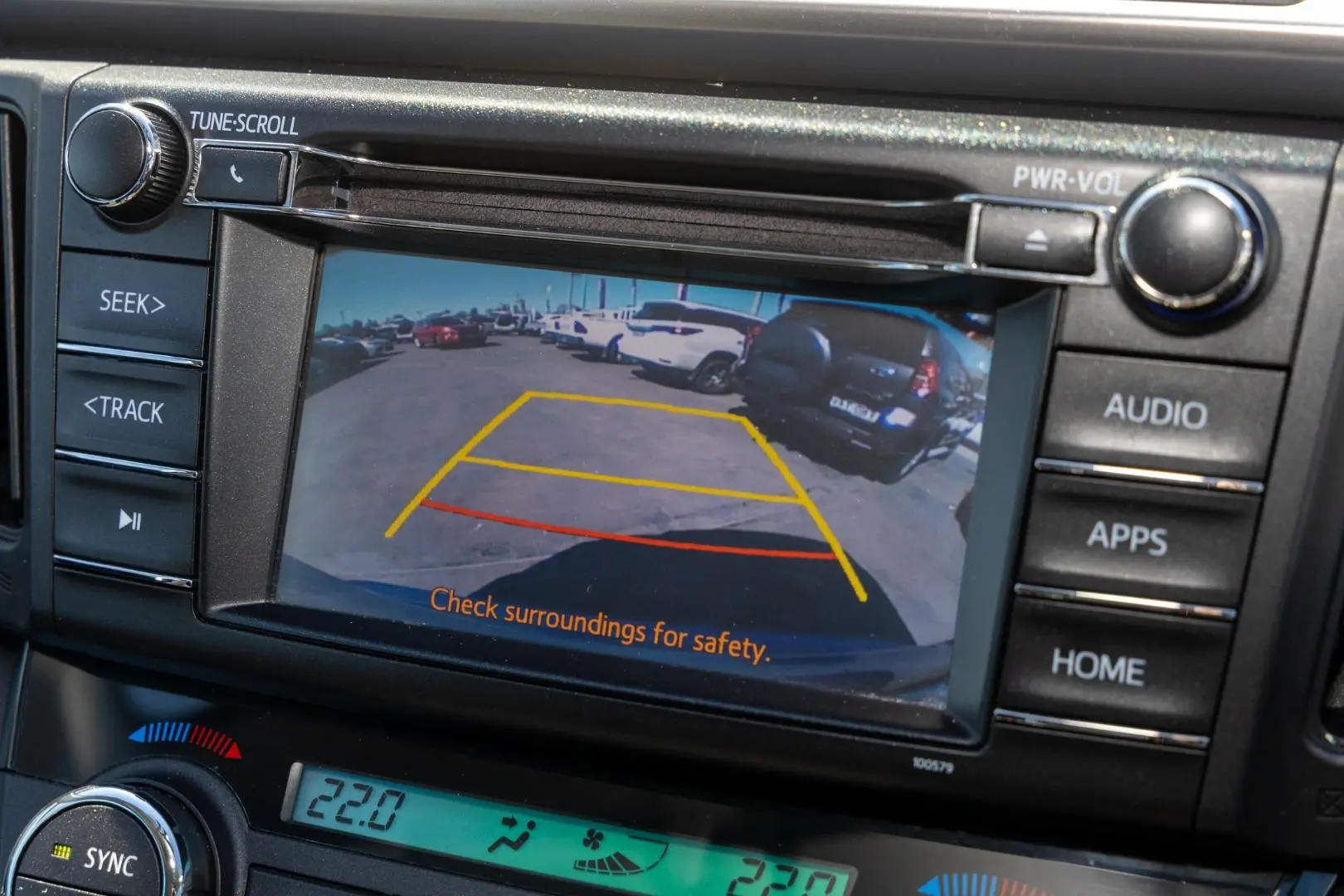 2016 Toyota RAV4 Gallery Image 15