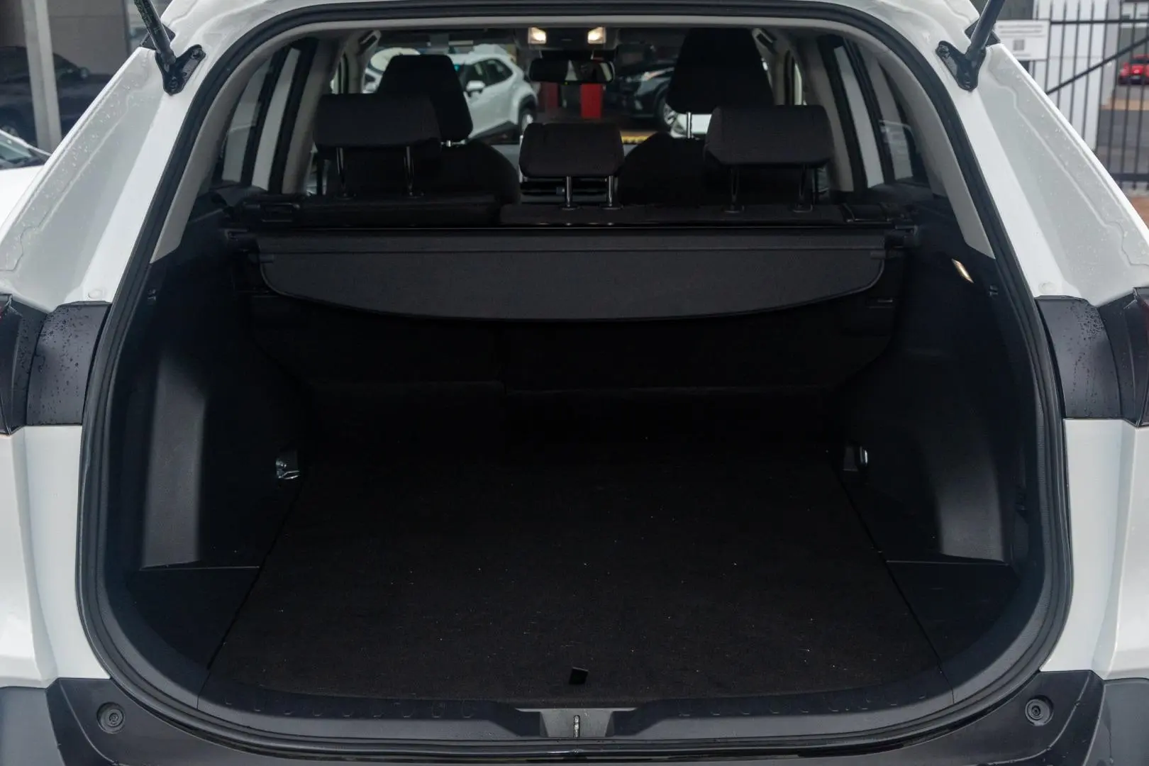 2024 Toyota RAV4 Gallery Image 19