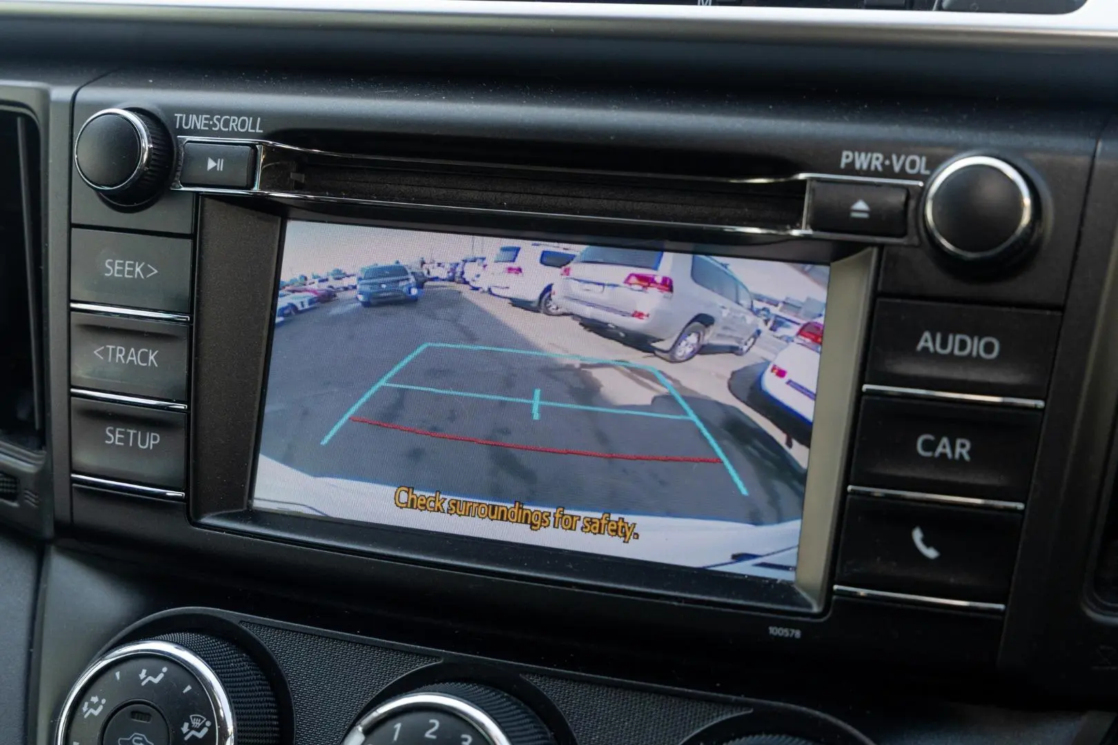 2016 Toyota RAV4 Gallery Image 15