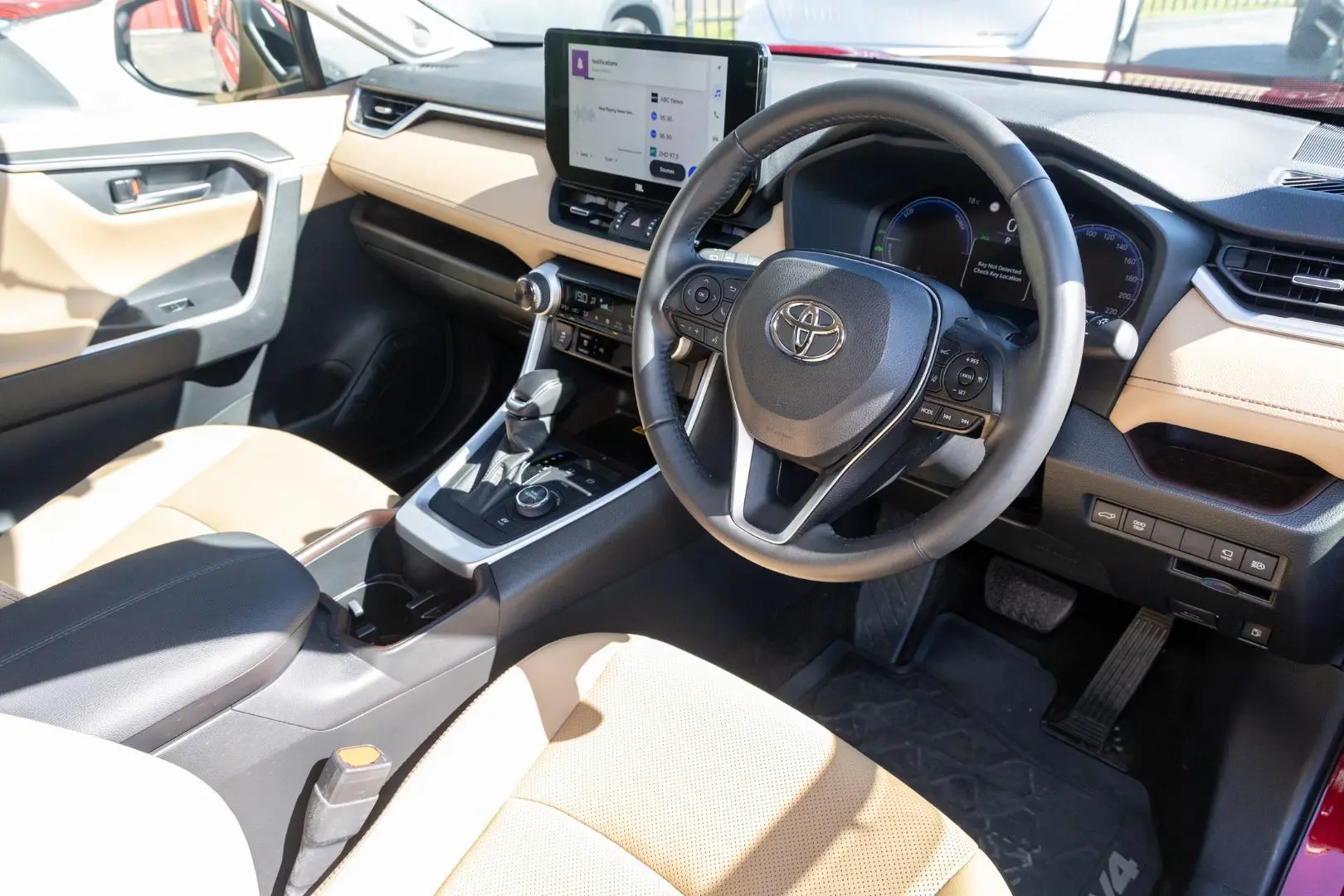 2023 Toyota RAV4 Gallery Image 7