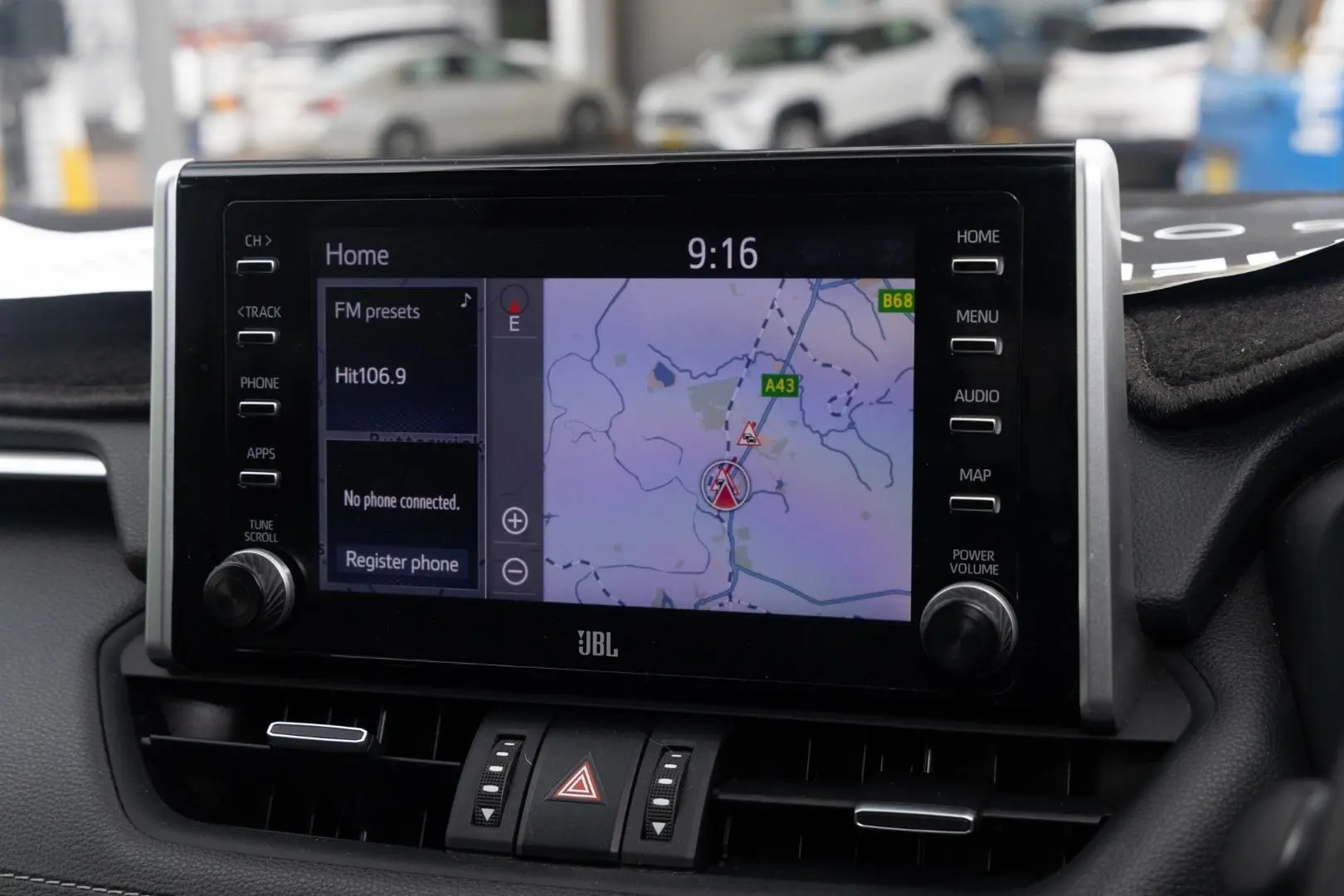 2020 Toyota RAV4 Gallery Image 14