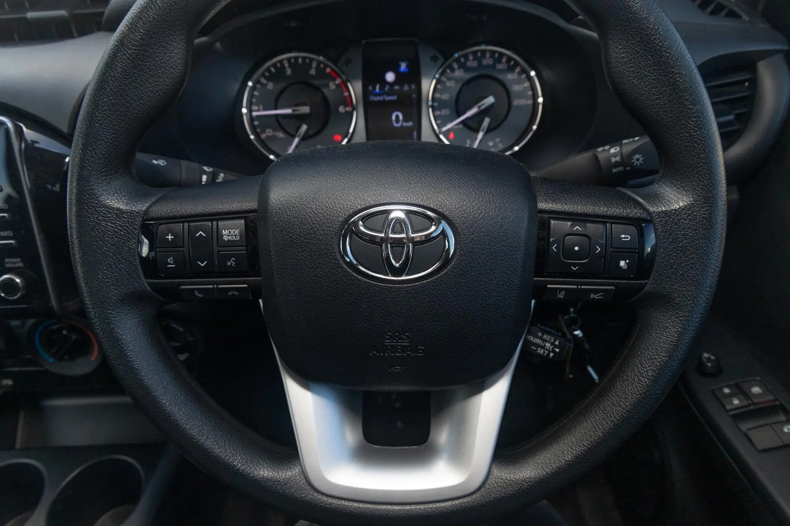 2023 Toyota Hilux Gallery Image 10