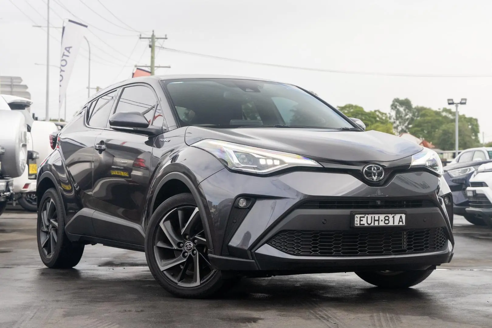 2022 Toyota C-HR Gallery Image 1