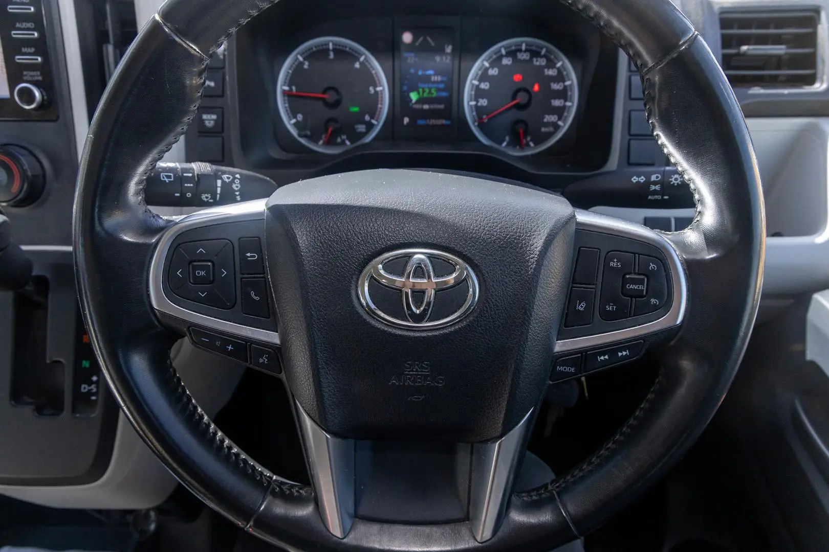 2019 Toyota Hiace Gallery Image 10