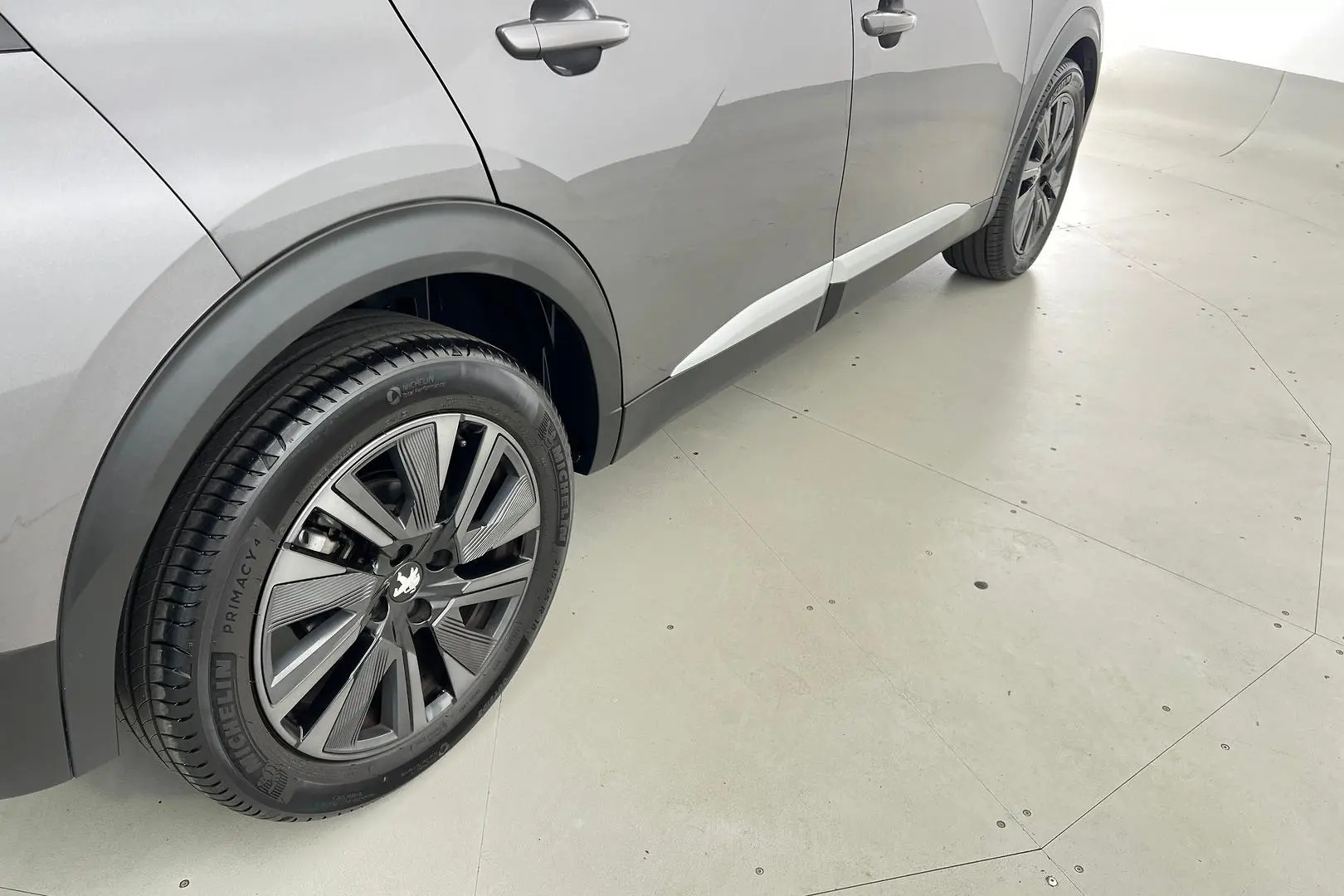 2022 Peugeot 2008 Gallery Image 5