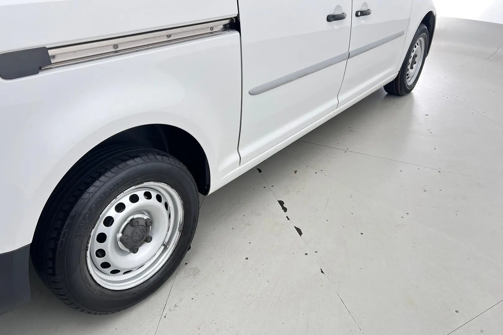2018 Volkswagen Caddy Gallery Image 5