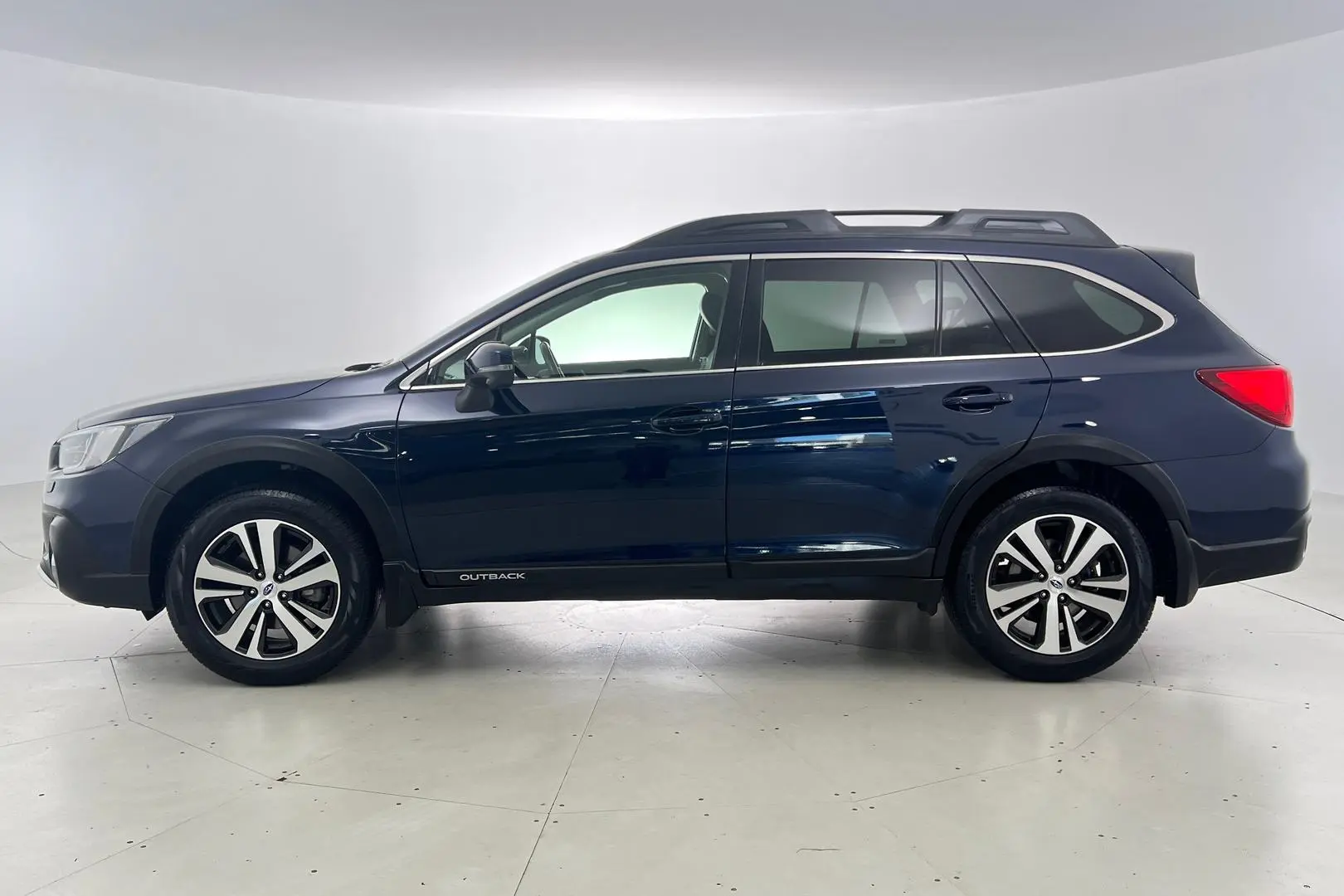 2018 Subaru Outback Gallery Image 8