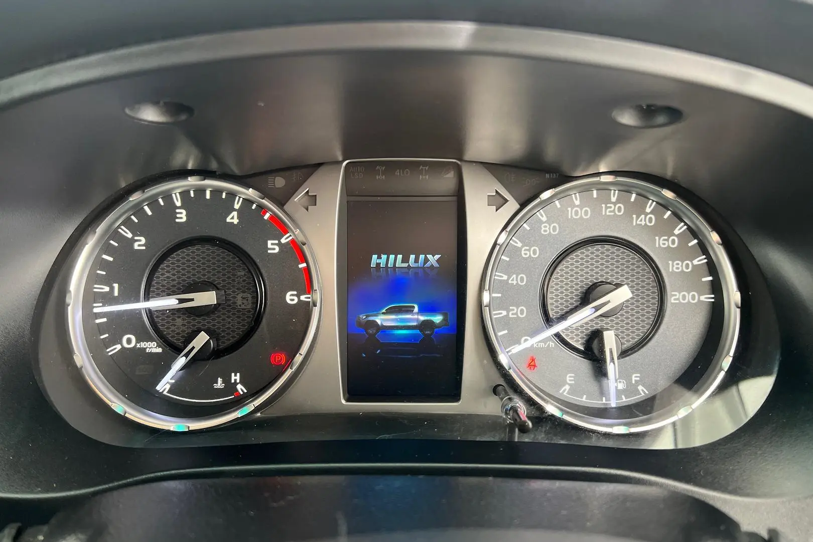 2022 Toyota Hilux Gallery Image 17