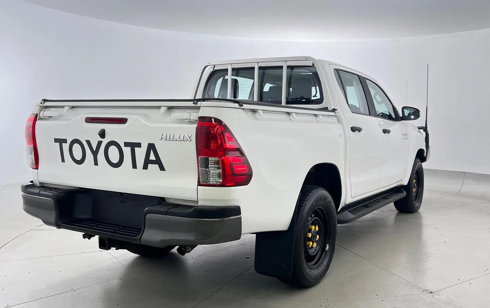 2021 Toyota Hilux Image 7