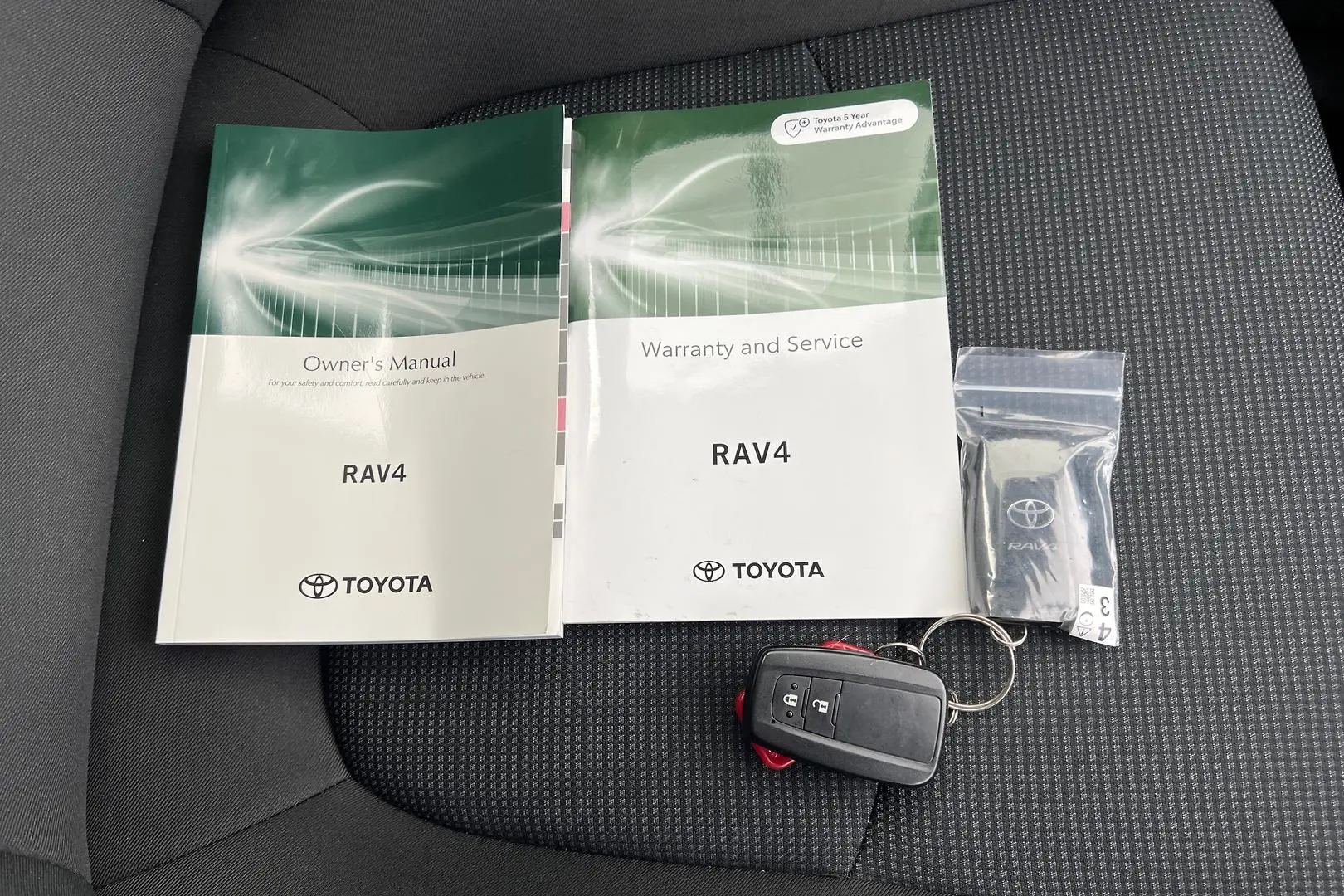 2024 Toyota RAV4 Gallery Image 23
