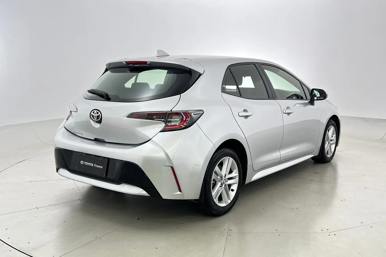 2019 Toyota Corolla Gallery Image 4