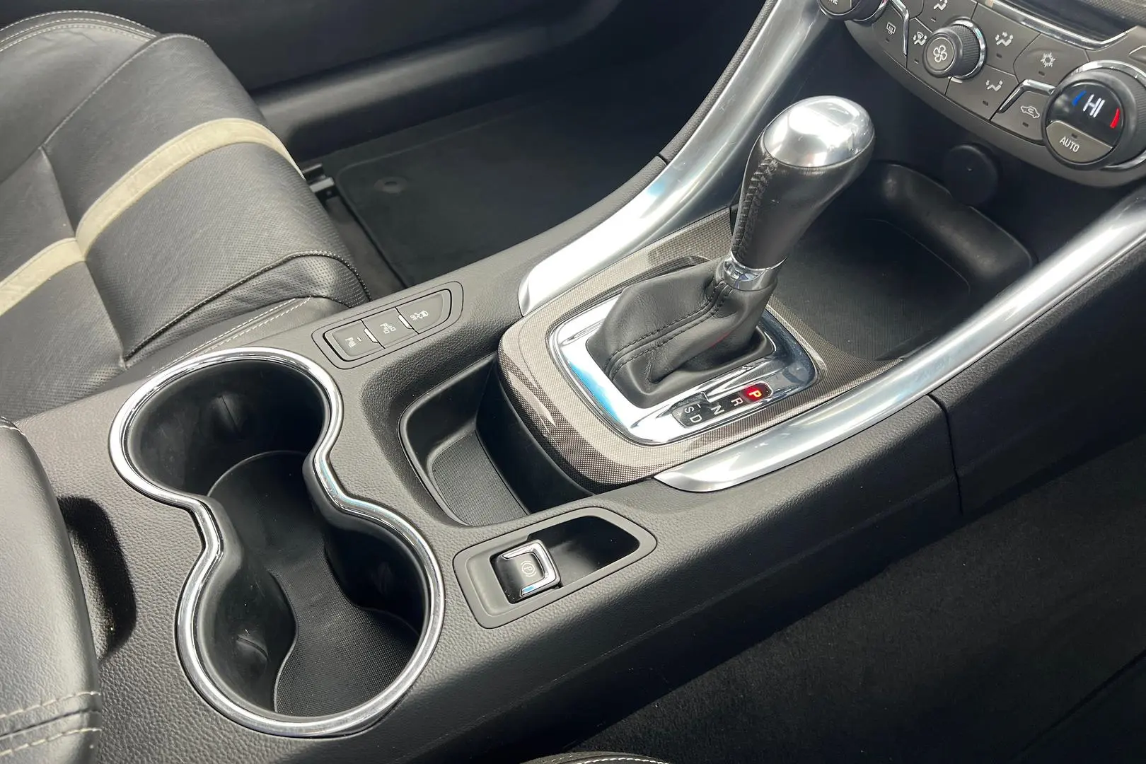 2016 Holden Caprice Gallery Image 13