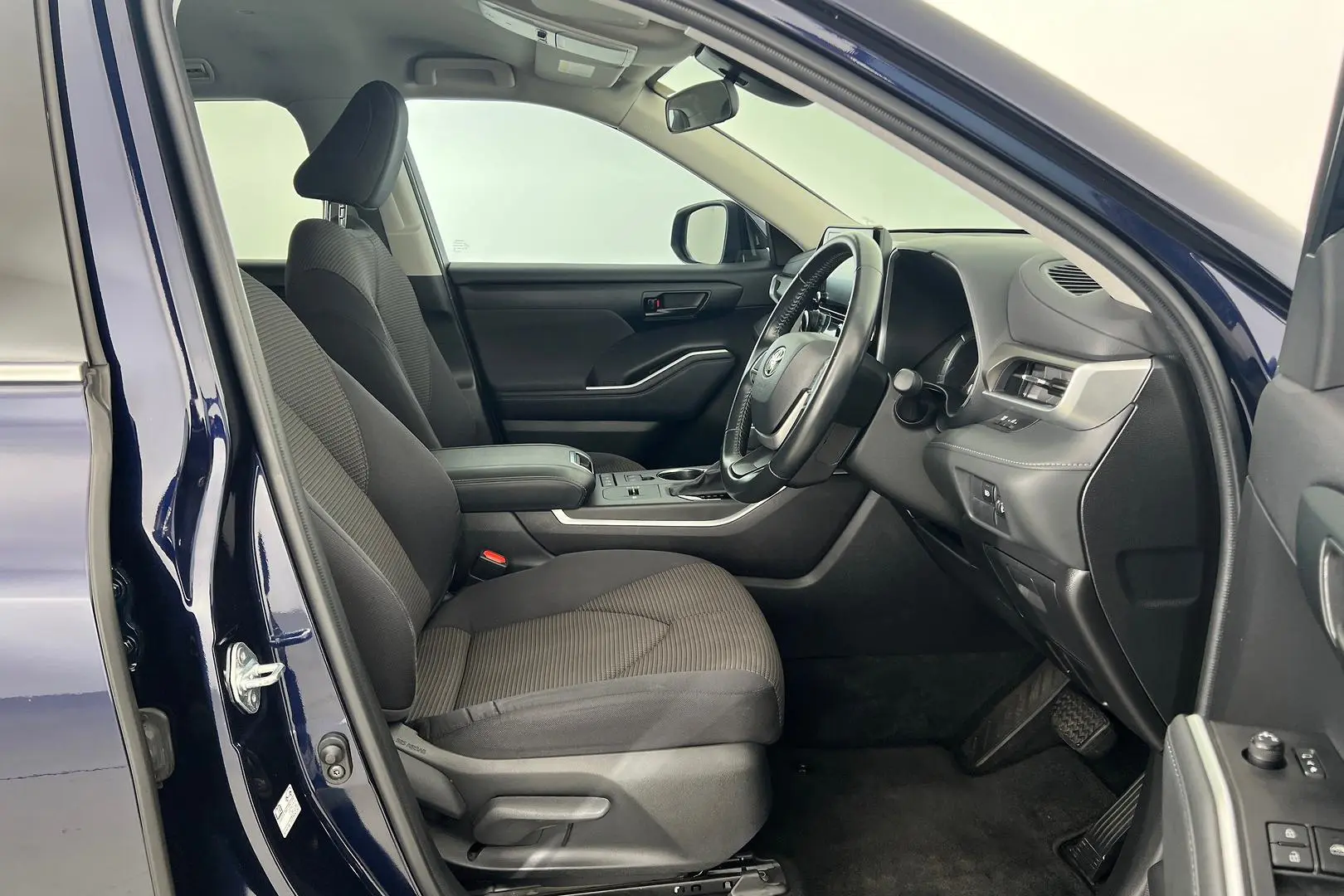 2022 Toyota Kluger Gallery Image 11
