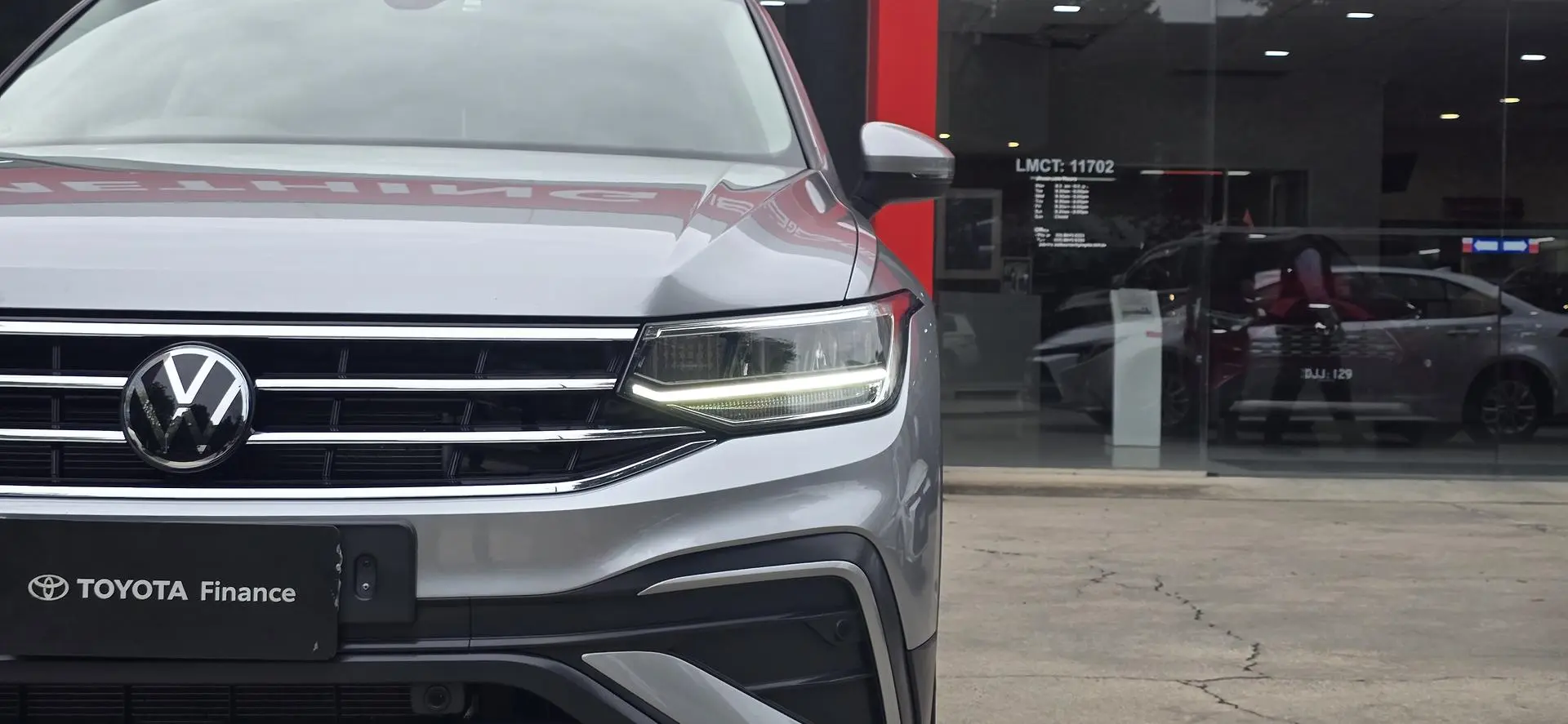 2023 Volkswagen Tiguan Gallery Image 11