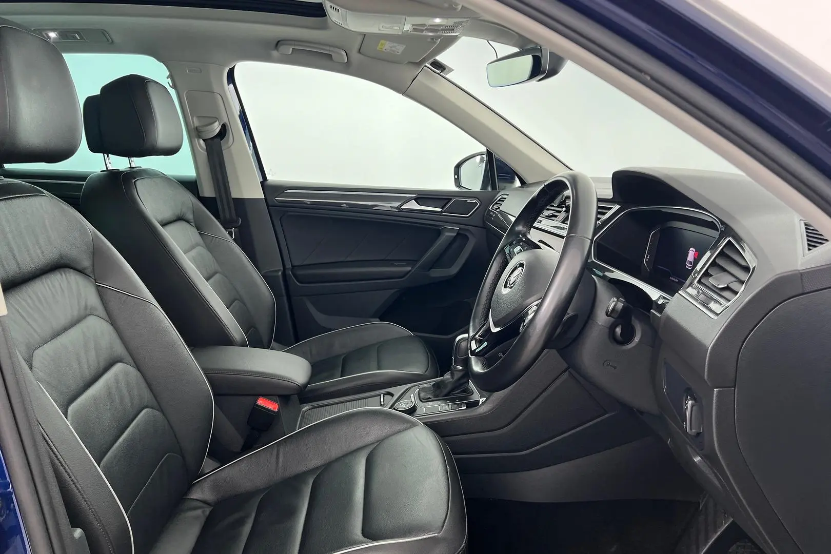 2019 Volkswagen Tiguan Gallery Image 15