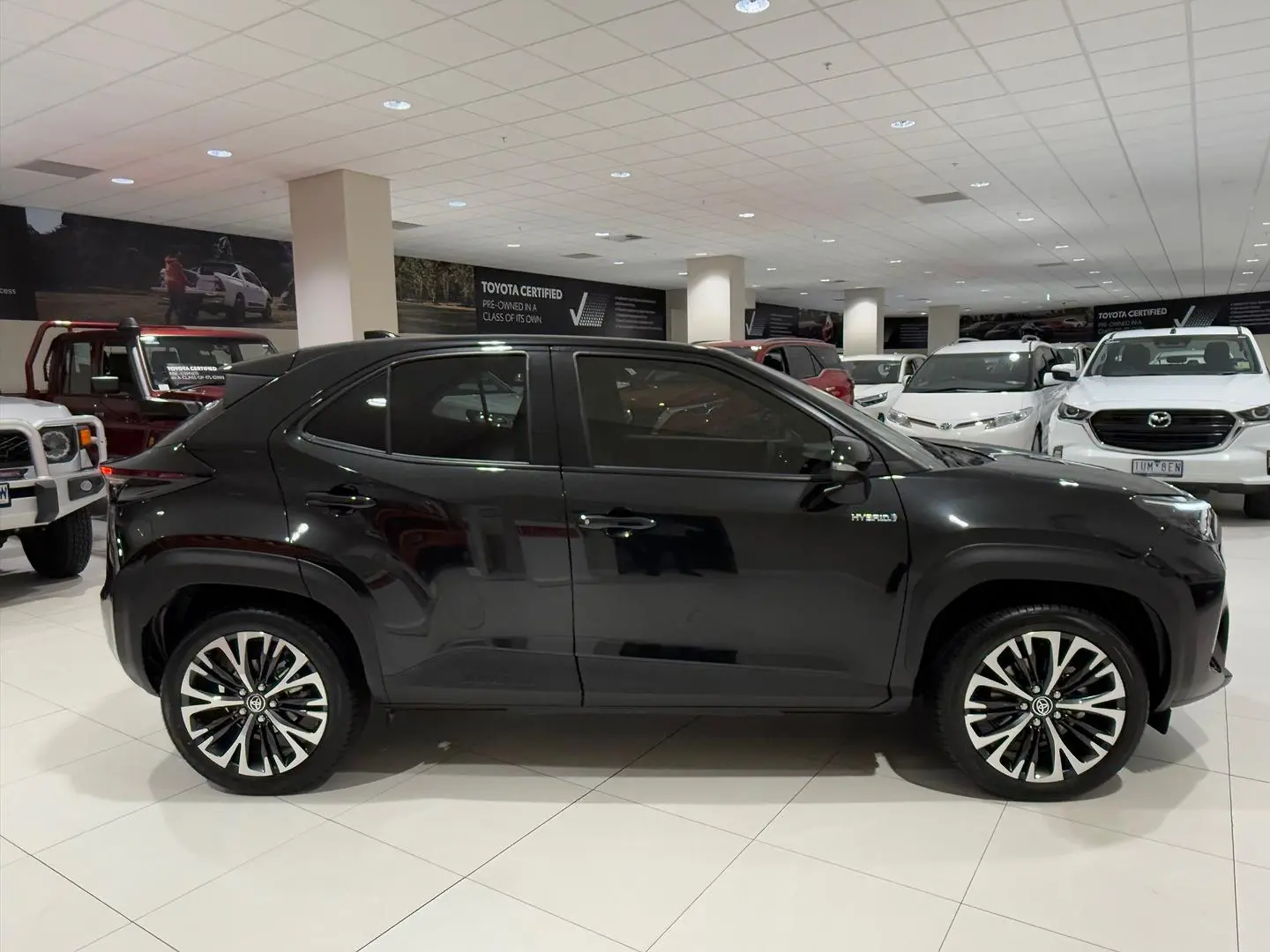 2024 Toyota Yaris Cross Gallery Image 2
