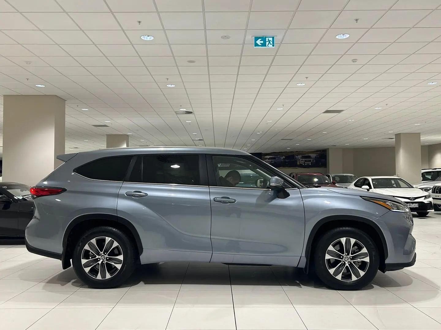 2023 Toyota Kluger Gallery Image 2