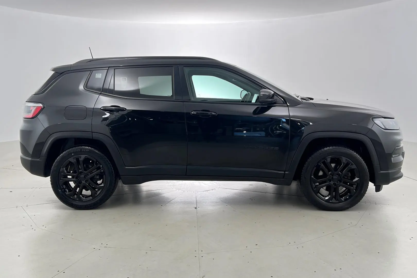 2022 Jeep Compass Gallery Image 5