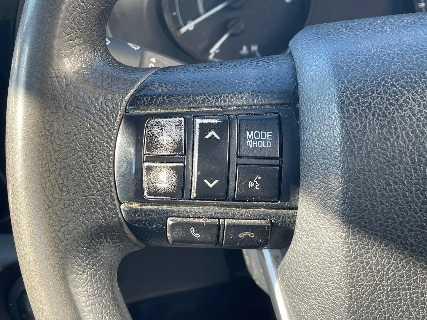 2017 Toyota Hilux Gallery Image 18
