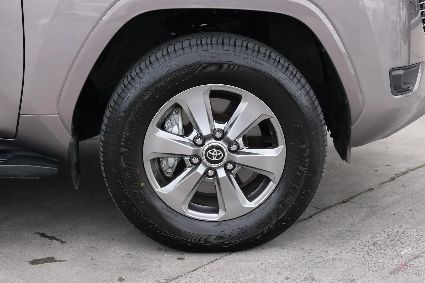 2023 Toyota Landcruiser Gallery Image 6