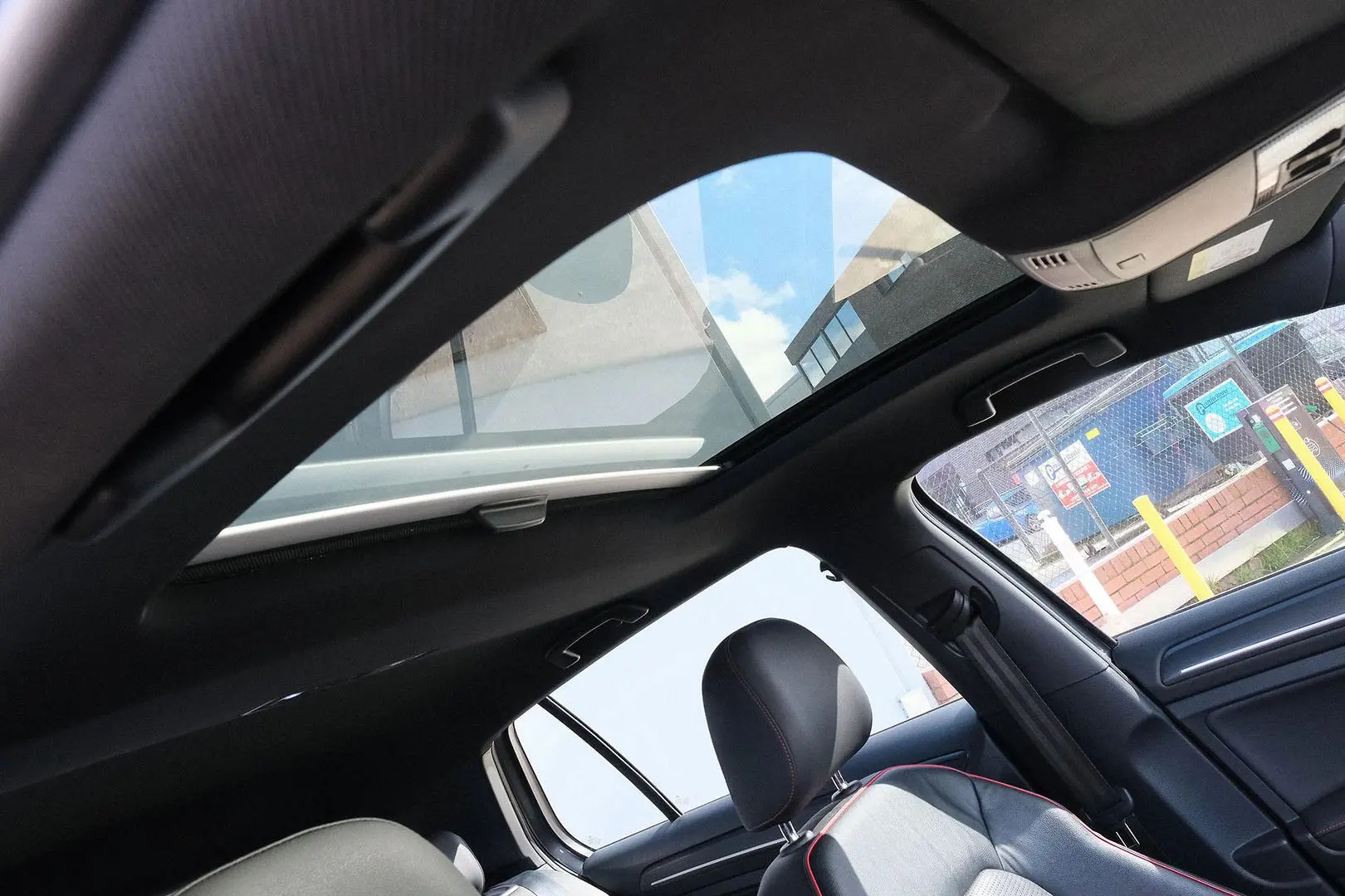 2019 Volkswagen Golf Gallery Image 8