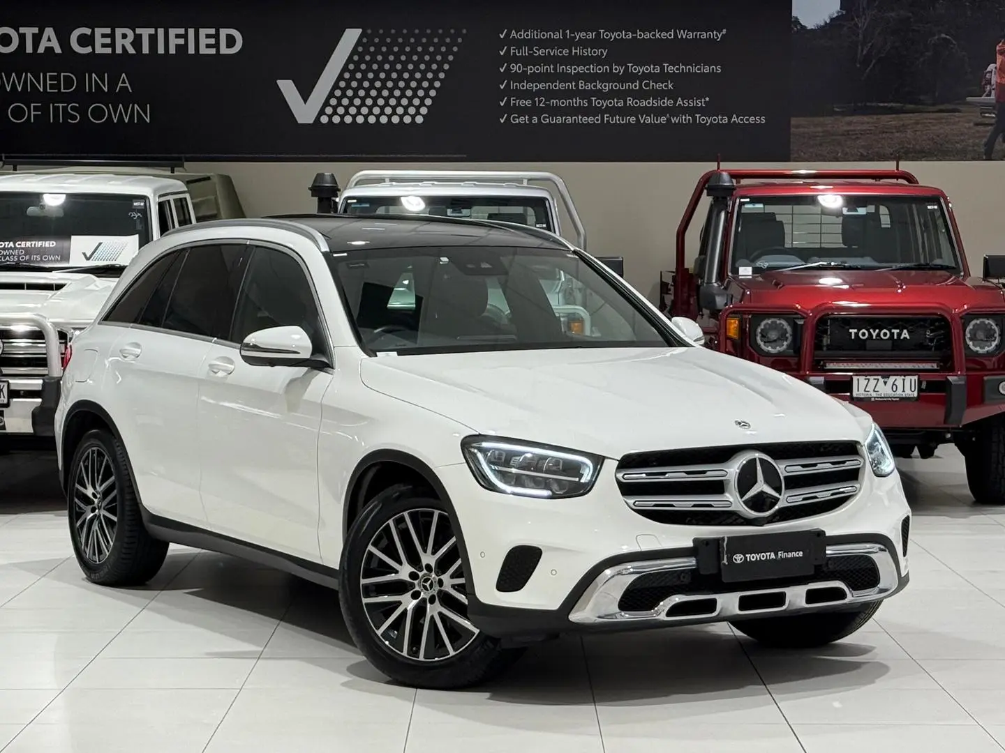 2021 Mercedes-Benz Glc-Class Gallery Image 1