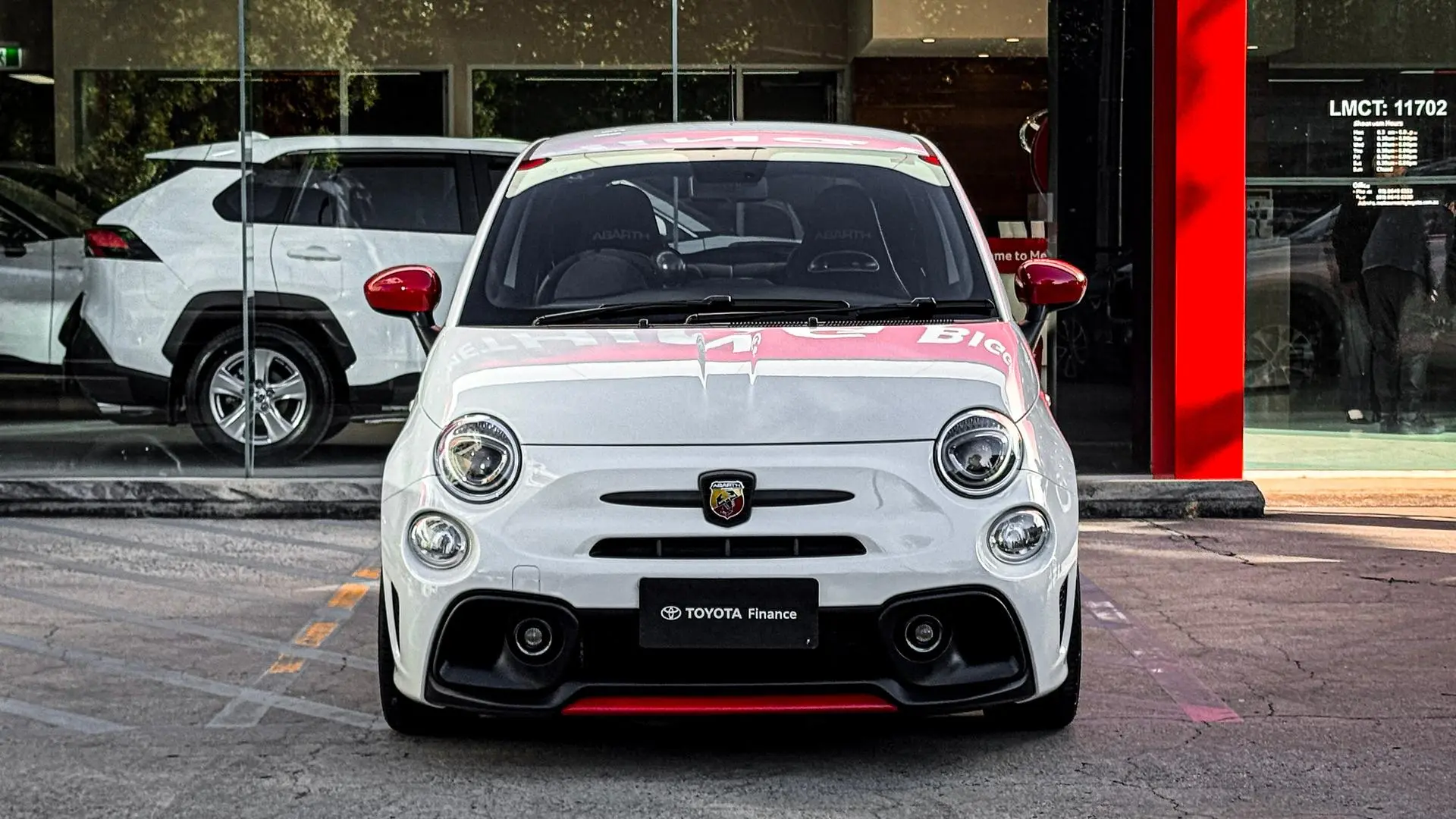 2021 Abarth 595 Image 10