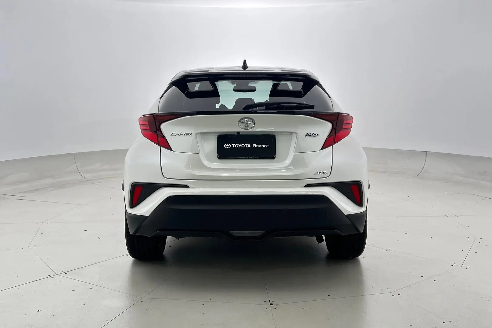 2020 Toyota C-HR Gallery Image 6