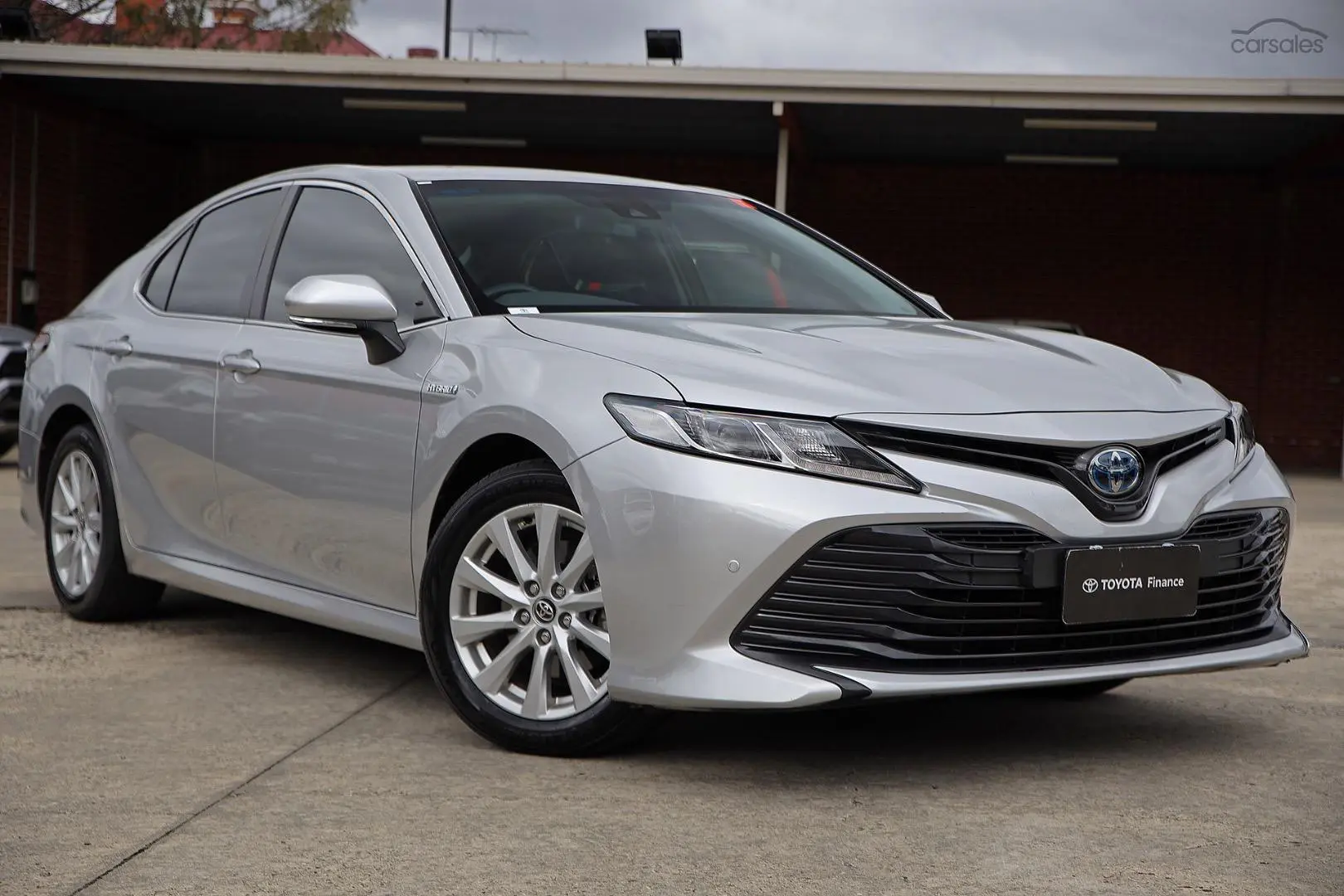 2019 Toyota Camry Image 1